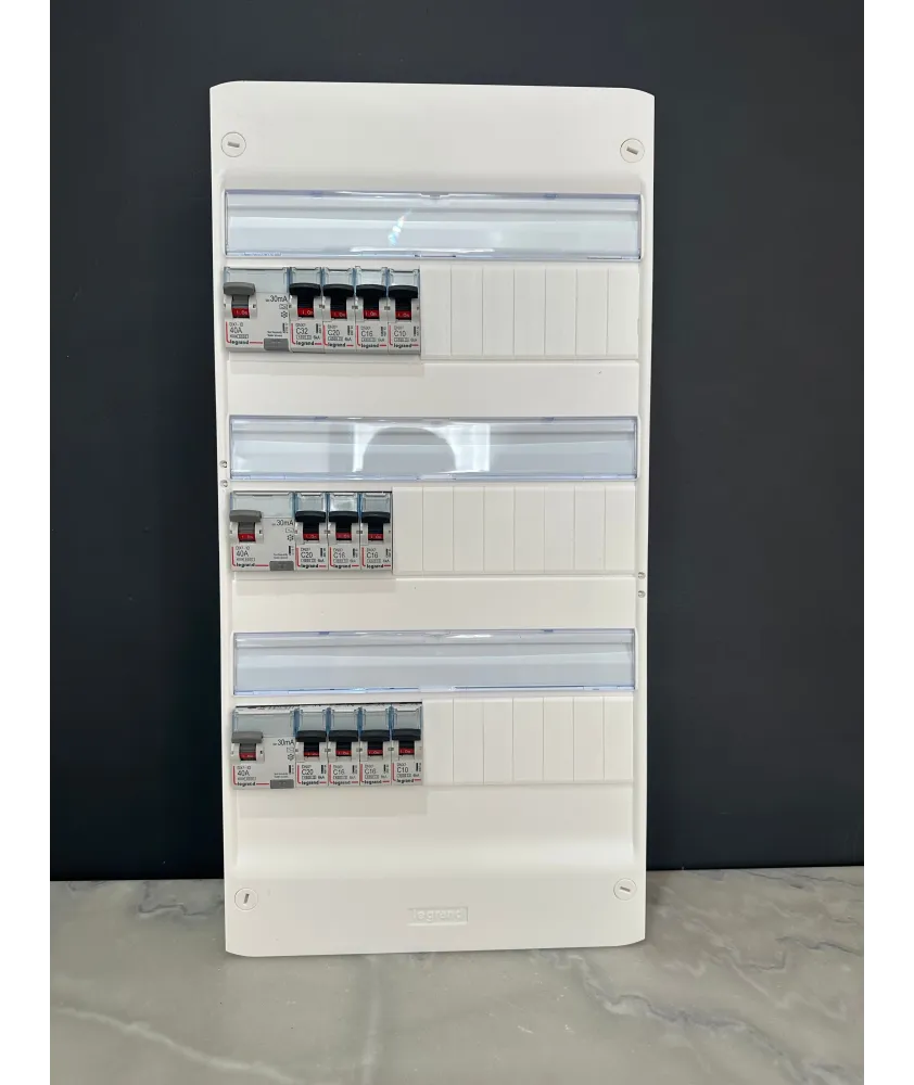 Tableau électrique 3 rangée assemblé par Elec discount avec composant Legrand : 3ID40