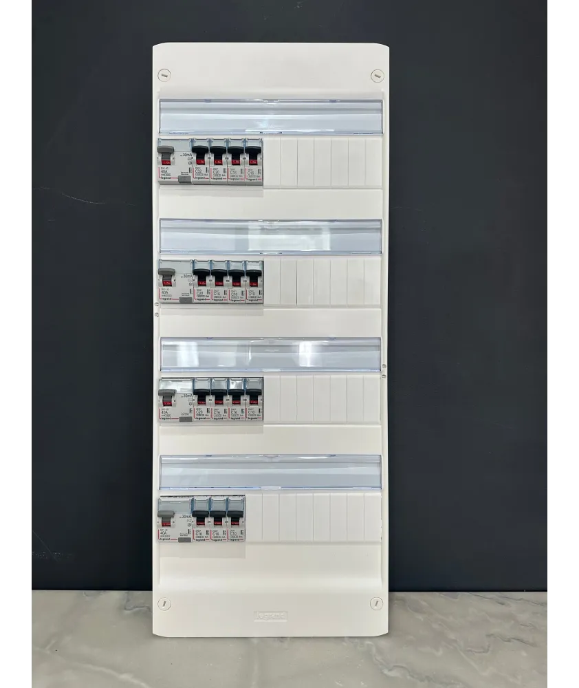 Tableau électrique 4 rangée assemblé par Elec discount avec composant Legrand : 4ID40