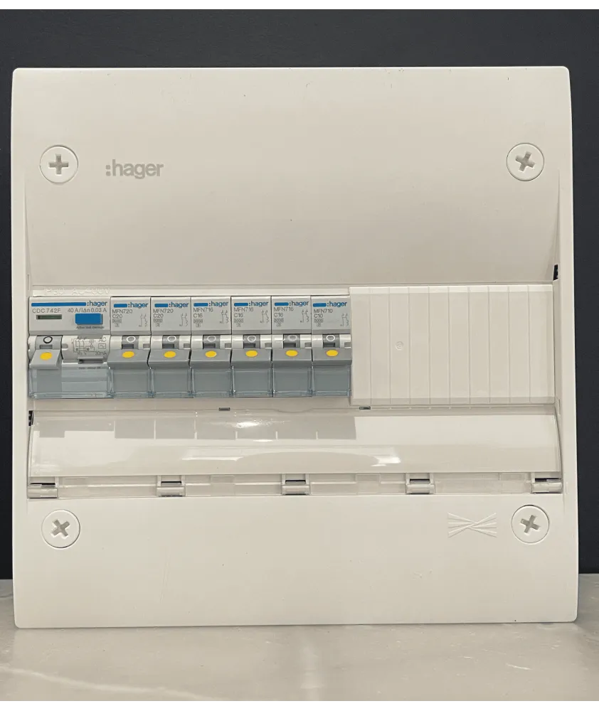 Tableau électrique hager 1 rangée équipé et pré-câblé ID40