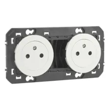 Double prise de courant LEGRAND 2P+T Surface précâblée Dooxie - 16A - Blanc - 600332